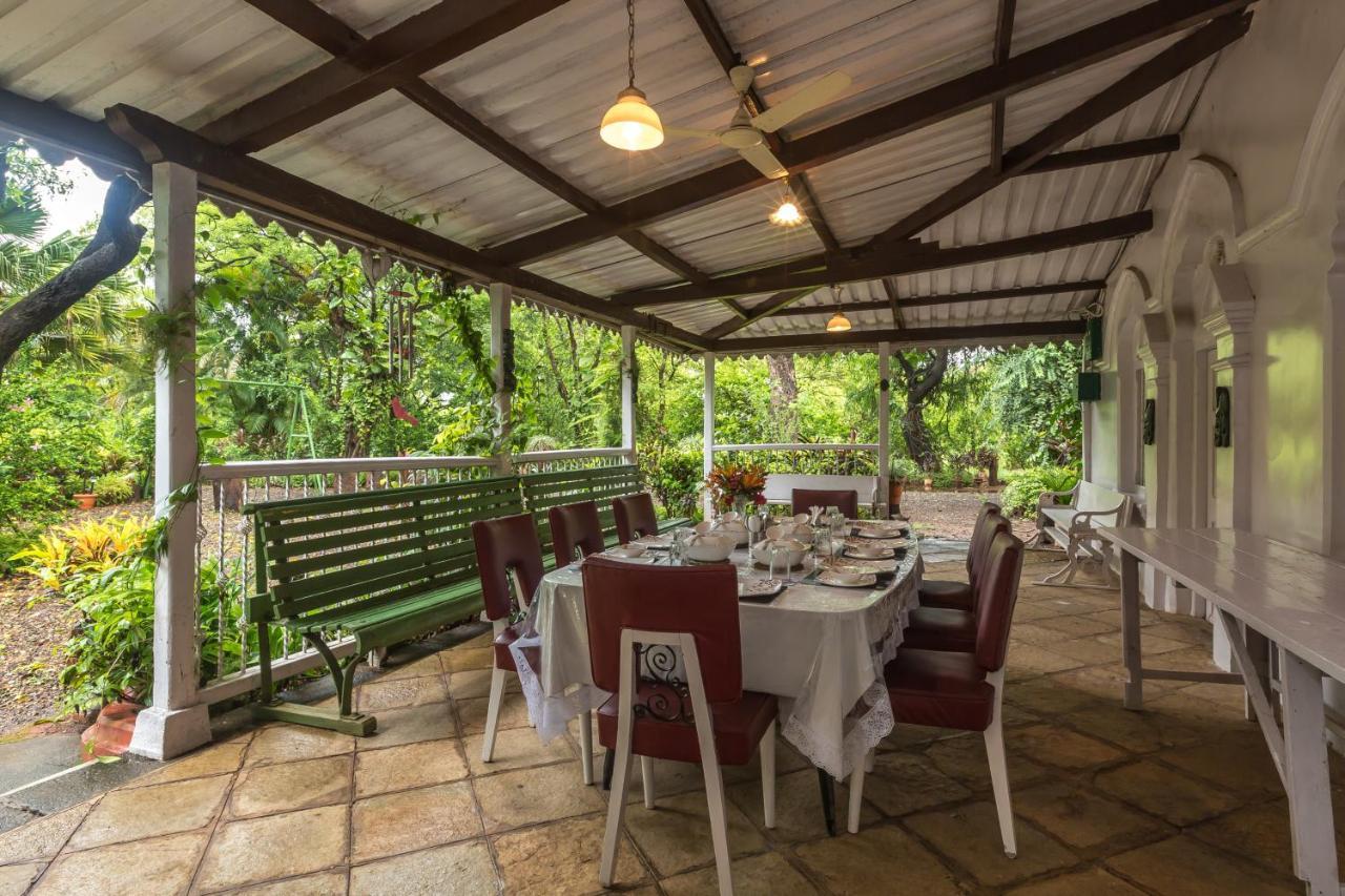 Saffronstays Firdaus Baug Khamshet Bagian luar foto